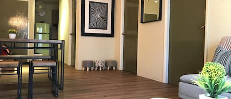 Apartemen, 3 kamar tidur | Area keluarga | TV layar datar