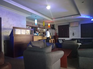 Bar (in der Unterkunft)