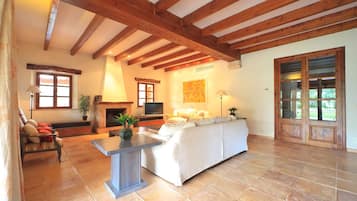 TV, DVD player, table tennis