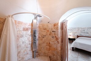 7 bedrooms, iron/ironing board, free WiFi, bed sheets - Villa Barbara - Family Villa with Pool, Garden & Space | Monopoli Pet Friendly (Monopoli)