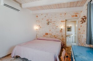 7 soverom, strykejern/-brett, wi-fi (inkludert) og sengetøy