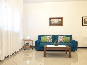 Smart TV, video games, DVD player - New independent holiday home with WIFI, A/C, Tvsat at 12min. from Venice (Venezia)