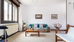 Smart TV, video games, DVD player - New independent holiday home with WIFI, A/C, Tvsat at 12min. from Venice (Venezia)