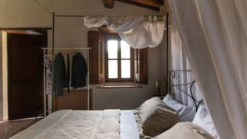 5 Schlafzimmer, Bügeleisen/Bügelbrett, WLAN, Bettwäsche