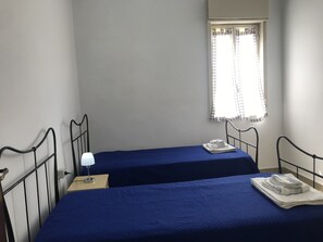 2 Schlafzimmer, Bügeleisen/Bügelbrett, Reisekinderbett, kostenloses WLAN