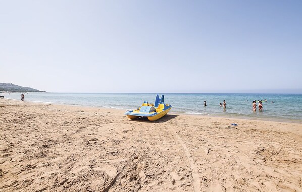 Am Strand, Liegestühle