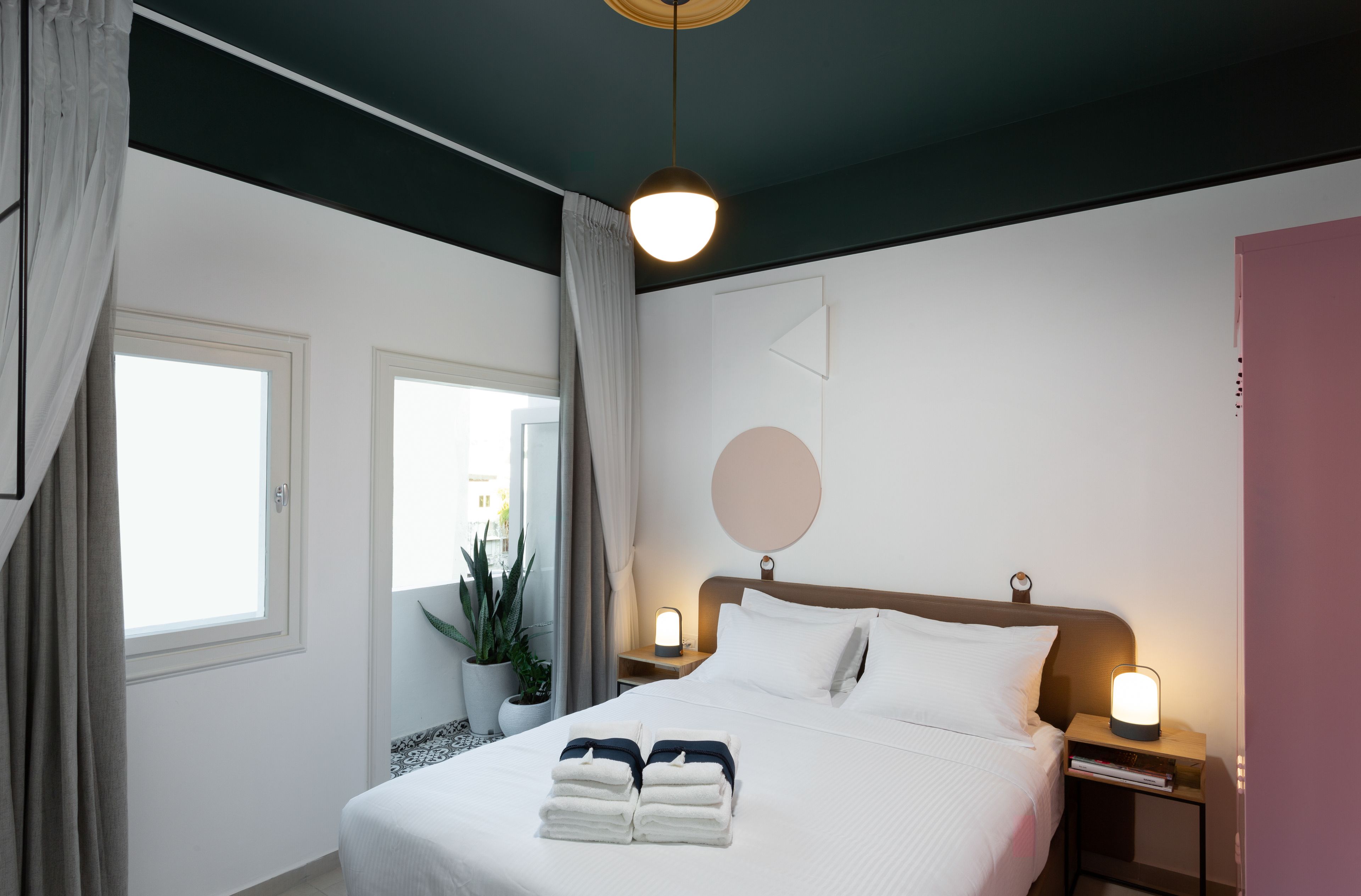 One Bedroom Apartment with Balcony | In-room safe, desk, laptop workspace, blackout curtains