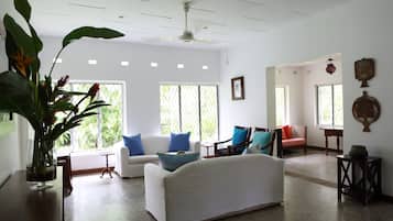 Smart TV, DVD player, books, music library