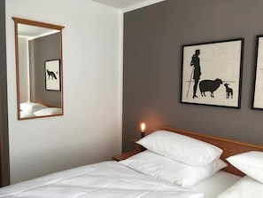 Double Room | Desk, cots/infant beds, rollaway beds, free WiFi - Hotel Schaeferbrunnen (Bad Lippspringe)