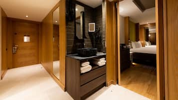 Roomy Vista | 1 υπνοδωμάτιο, σεντόνια από αιγυπτιακό βαμβάκι