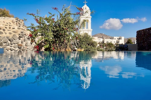 Mansion Kyani- Spectacular Santorini villa- Car included- Private & Spacious