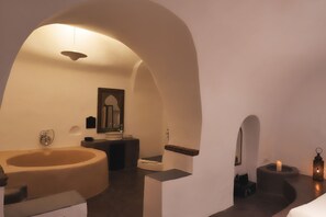 Spa - Mansion Kyani- Spectacular Santorini villa- Car included- Private & Spacious (Santorini)