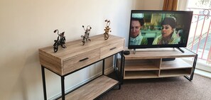 1 chambre, coffres-forts dans les chambres, fer et planche à repasser
