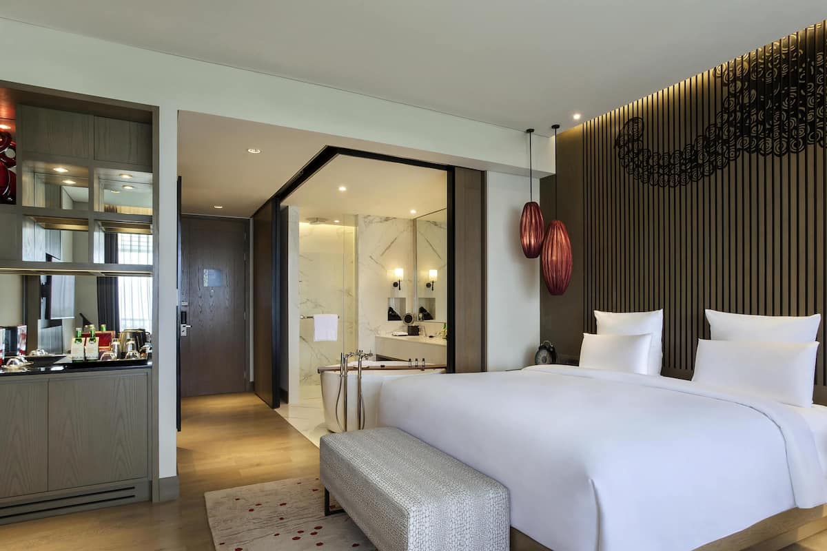 Habitación ejecutiva, 1 cama King size | Ropa de cama de alta calidad y caja de seguridad en la habitación