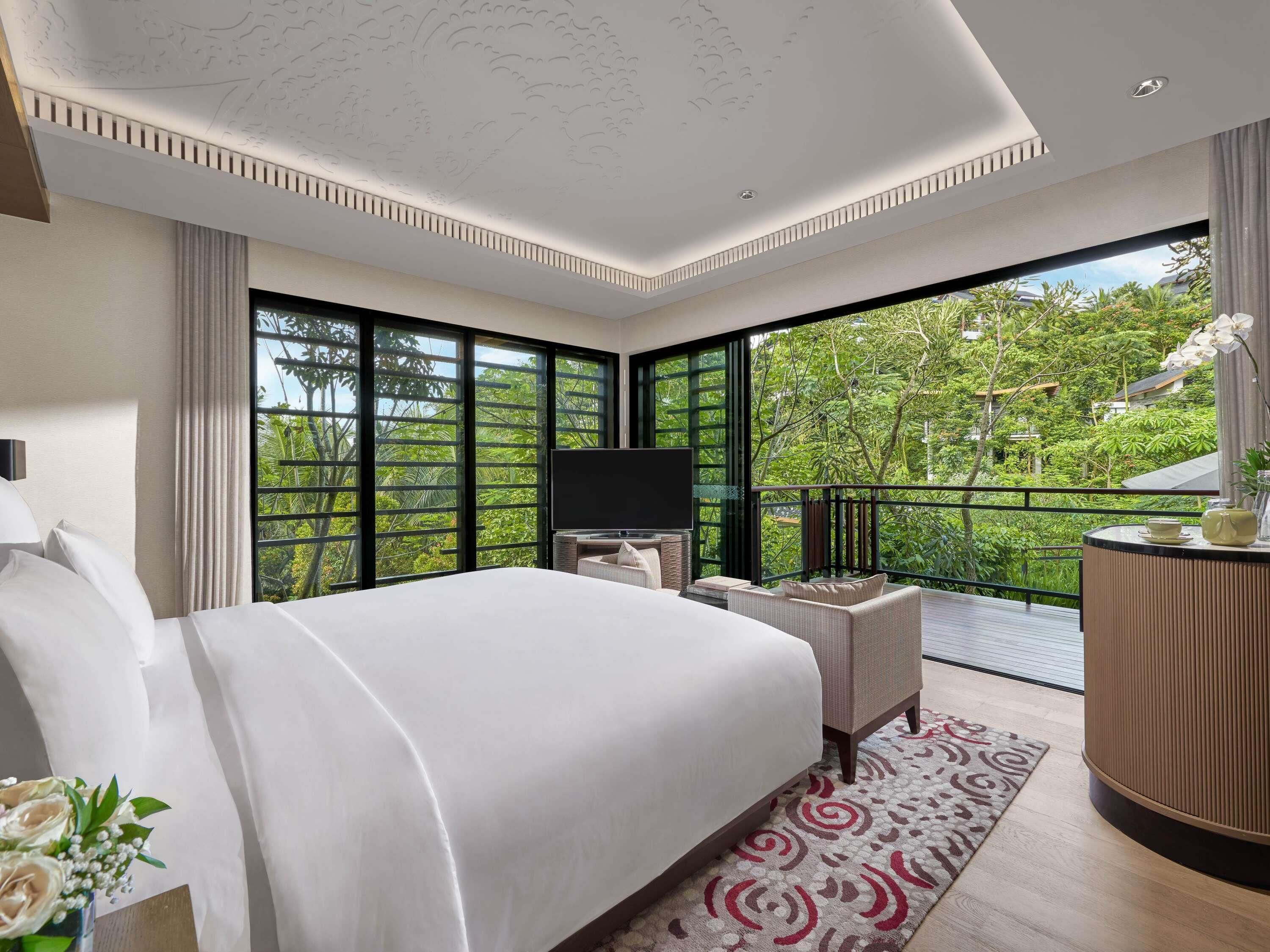 Presidential Villa, 1 King Bed, Private Pool | Premium bedding, in-room safe, desk, laptop workspace