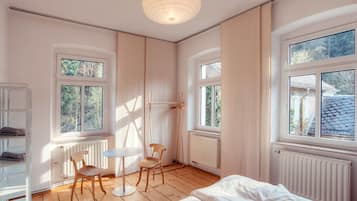 Suíte conforto, 1 cama Queen, para não fumantes | Comodidades do quarto