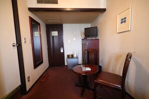 ห้องทวิน, สูบบุหรี่ได้ | Wi-Fi ฟรี, ผ้าปูที่นอน