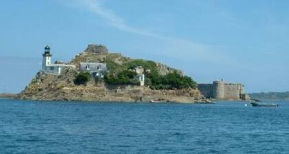 house / villa - Saint-Pol-de-Léon