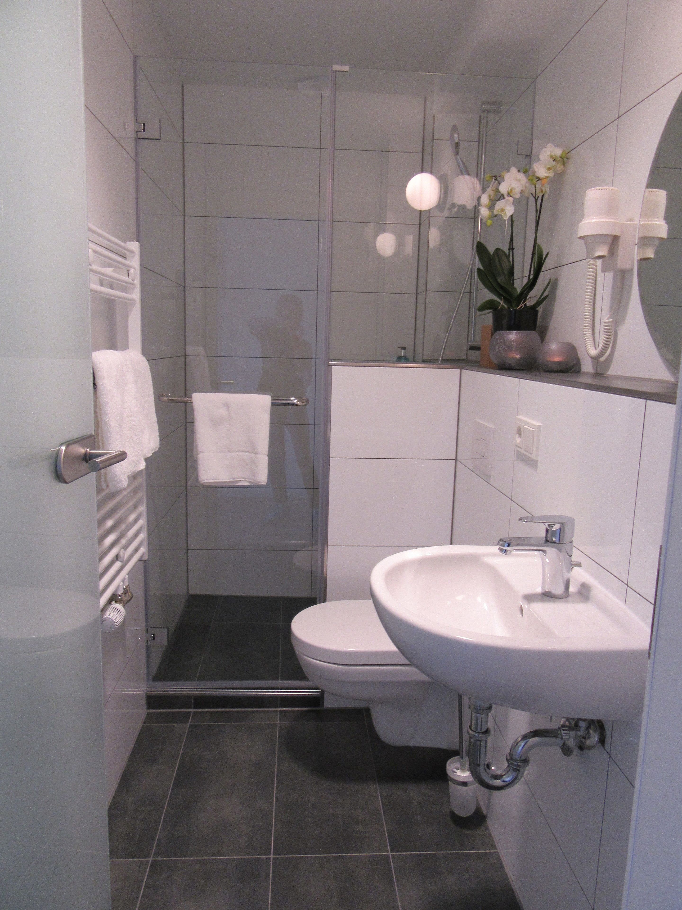 deluxe double room, non smoking, balcony | bathroom | shower, hydromassage showerhead, free toiletries, hair dryer