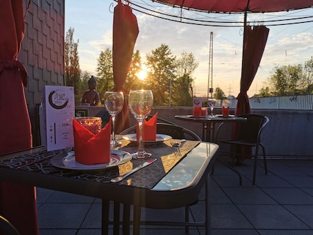 Terrace/patio. Minsu Hotel