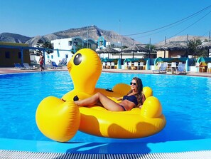 2 outdoor pools, pool loungers - Dodo's Santorini (Santorini)