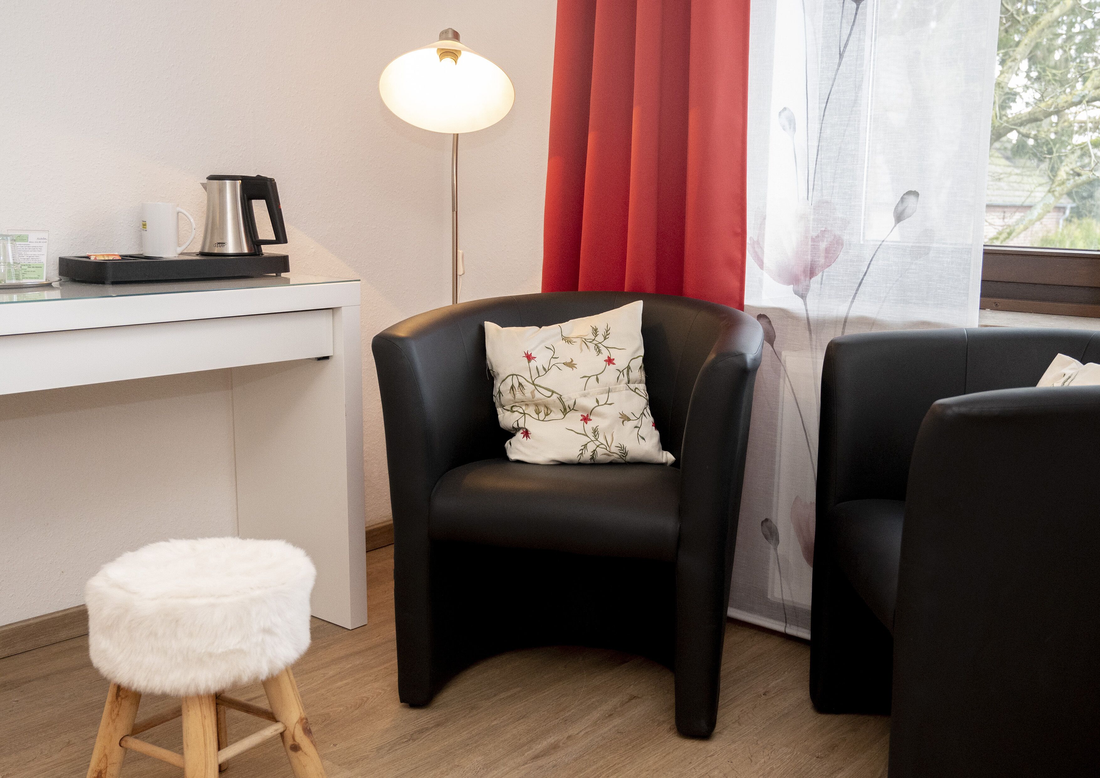 Double or Twin Room | Living area | Flat-screen TV