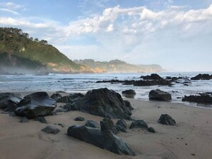 Beach - Cozy townhouse in Asturias near Cudillero (Muros de Nalón)