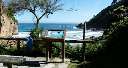 Cozy townhouse in Asturias near Cudillero