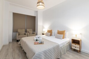 2 bedrooms, iron/ironing board, free WiFi, bed sheets