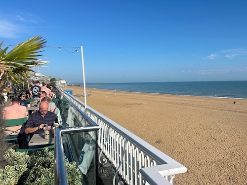 Seaside Holiday Let, Ramsgate, multi-gen, occasions, big birthdays, parking,14
