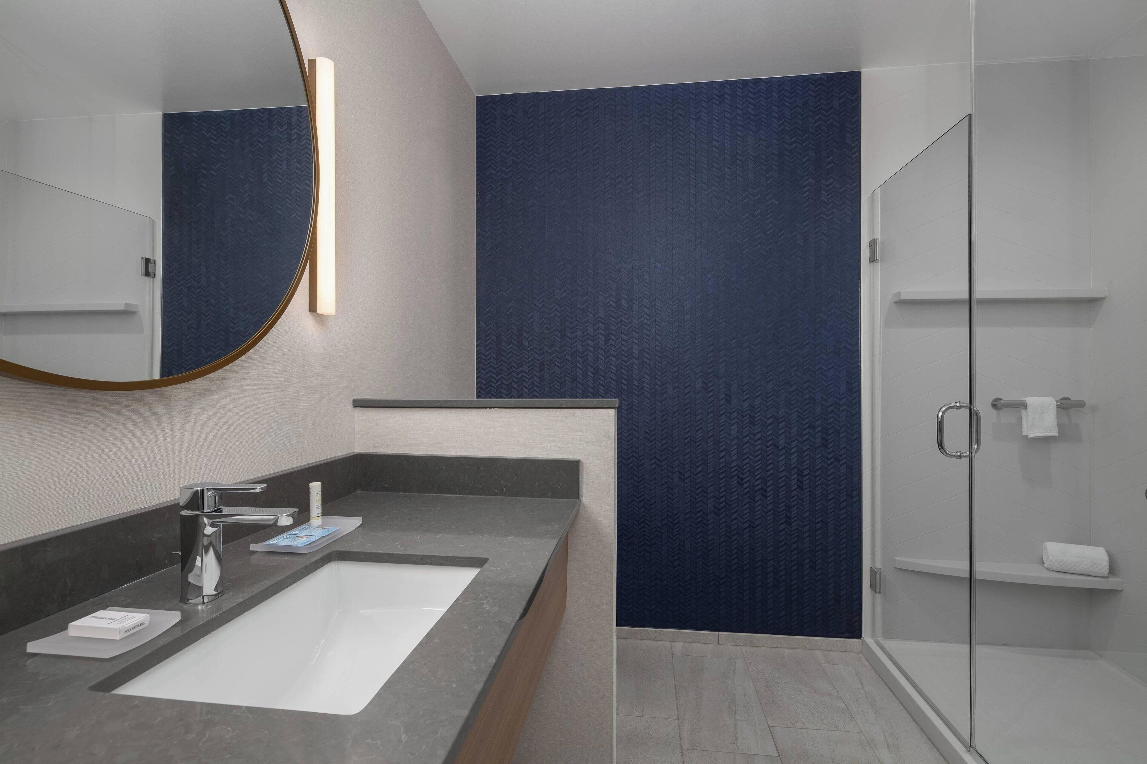 shower, rainfall showerhead, free toiletries, hair dryer