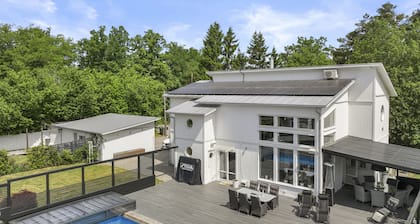 Villa with pool near Stockholm city