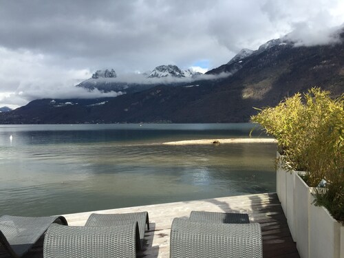 Ultimate Lake Front Ferienhaus 7Bed 5 * 16 Guest Lac Annecy Blick auf die Alpen
