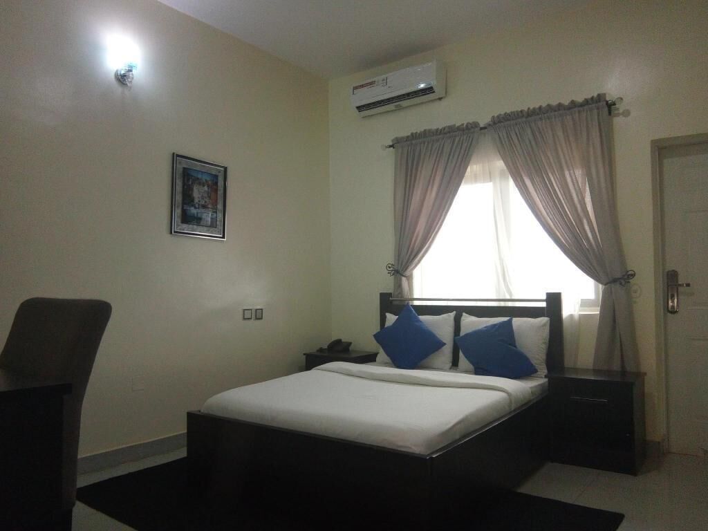 In-room safe, individually decorated, individually furnished, desk