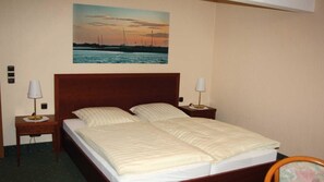 Standard Double Room - Hotel Zwei Linden - links der Elbe (Balje)