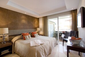2 chambres, draps en coton égyptien, coffres-forts dans les chambres