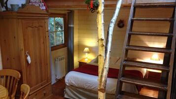 Bungalow (Roulotte Manolo) | Individually decorated, individually furnished, soundproofing