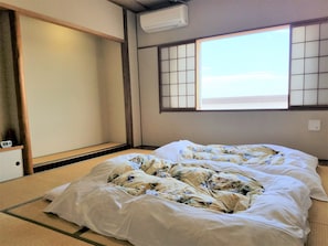 Phòng truyền thống, không hút thuốc (Japanese Style) | 1 phòng ngủ, bàn, truy cập Internet không dây miễn phí, bộ trải giường 