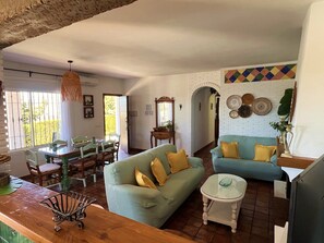 Smart TV, fireplace, table tennis, books