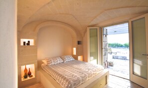 3 chambres, fer et planche à repasser, Wi-Fi gratuit, draps fournis