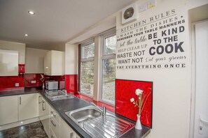 Interior - Bradford Apartments Flat 92 (Bradford)