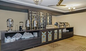 Esmorzar diari d'estil bufet gratuït