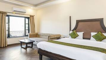 Premium Room, Non Smoking | Iron/ironing board, free WiFi