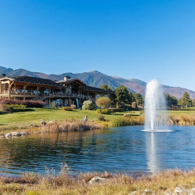 4star fully furnished 2 bed self-catering apartment - stone's throw from gondola