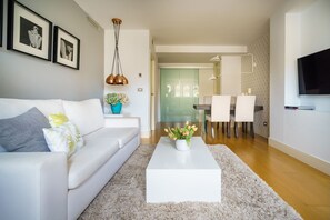 TV - iloftmalaga Premium Calle Nueva II - 4C (Málaga)