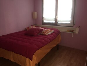 3 bedrooms, iron/ironing board, travel cot, free WiFi - 🌴HOUSE WITH PRIVATE POOL AND GARDEN, BARBECUE AND INTERNET 🌊 🌿 (Calafell)