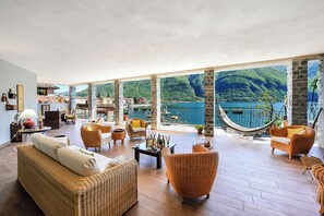 Terrace/patio - La Torre Di Porlezza, Porlezza, Italy (Porlezza)