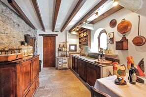 Interior - La Torre Di Porlezza, Porlezza, Italy (Porlezza)