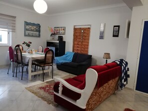 TV - Open Space - Charneca view (Charneca de Caparica)