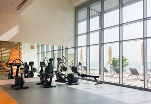 Fitness facility - Maison Privee - Stunning Sea Views on Dubai’s New Luxury Island (Dubai)